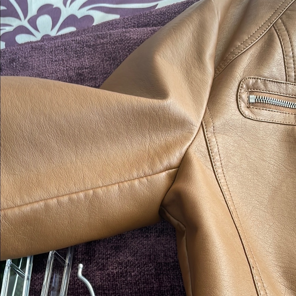 Brown Leather Jacket for Women - Picture 6 of 8